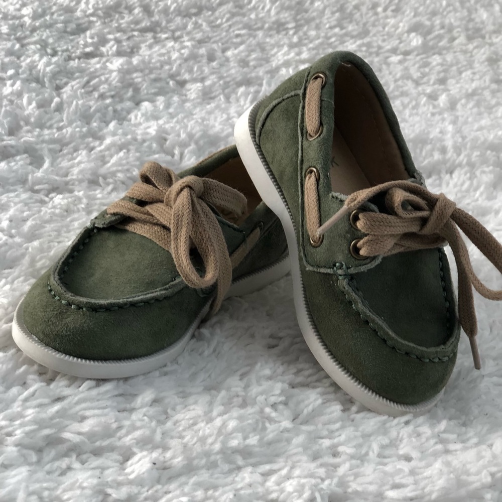 green dress shoes for babies, size # 5